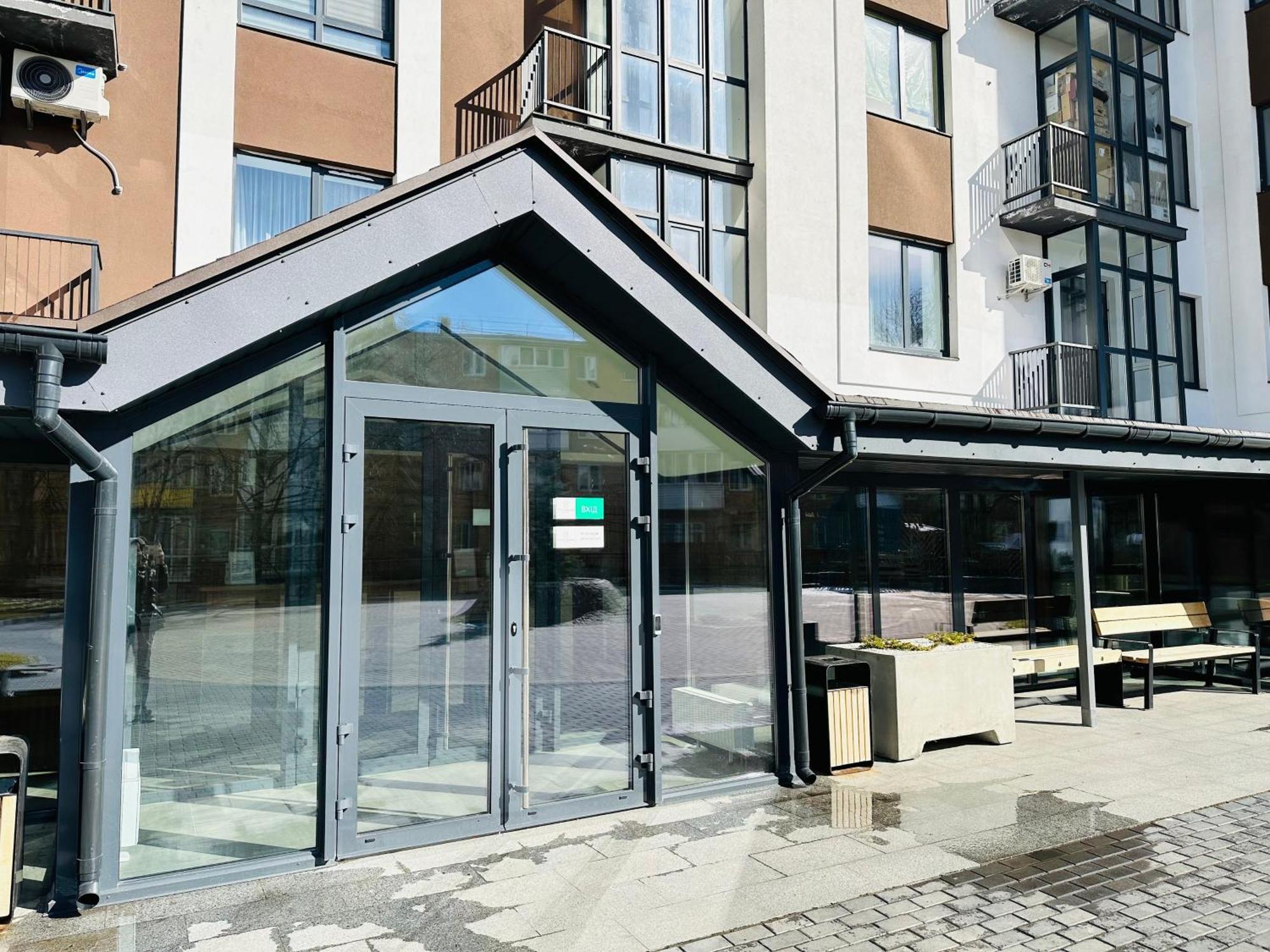 Modern Apartments With A Coffee Machine In The City Center, A View Of The City Rivne Eksteriør billede