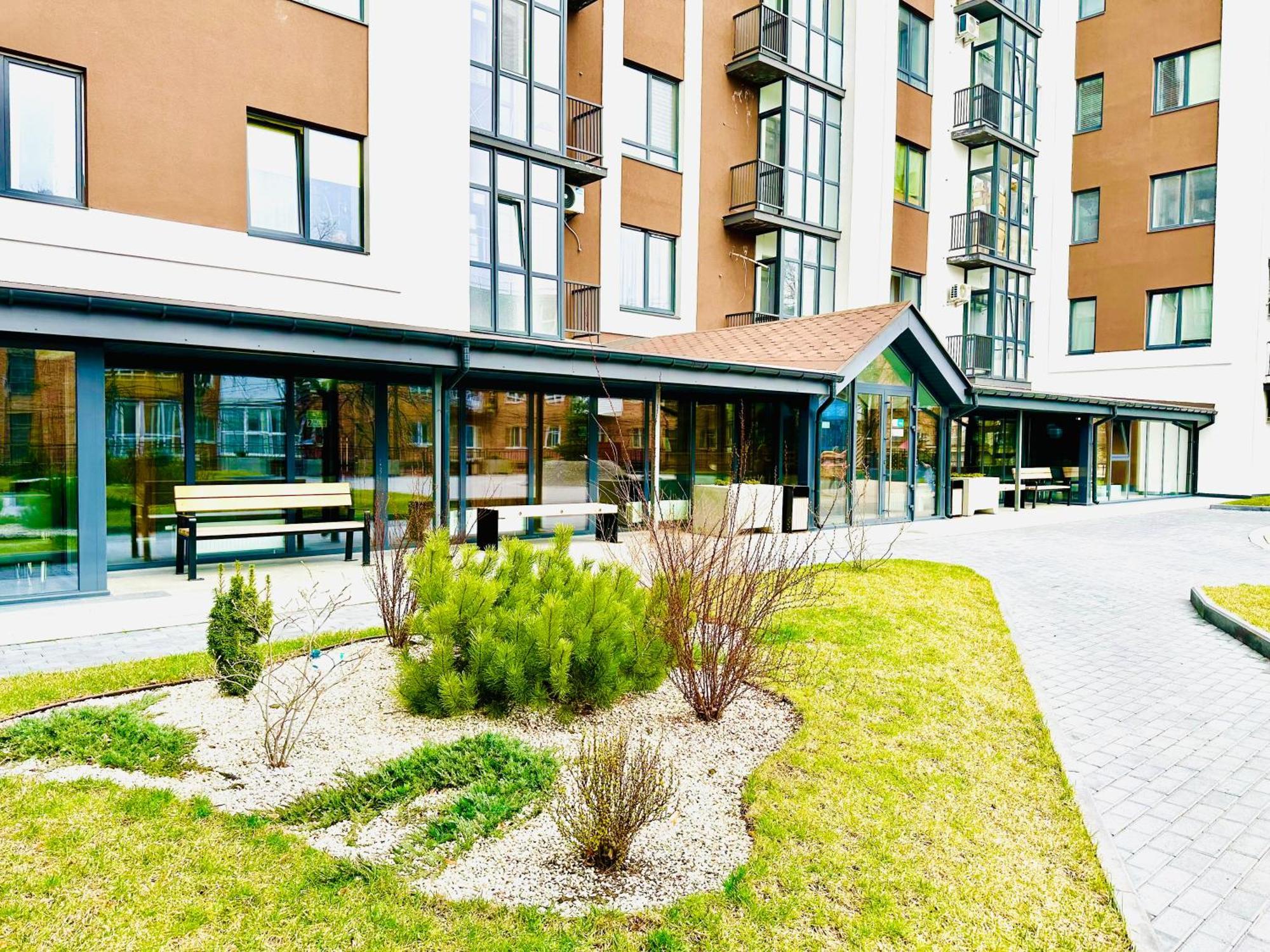 Modern Apartments With A Coffee Machine In The City Center, A View Of The City Rivne Eksteriør billede